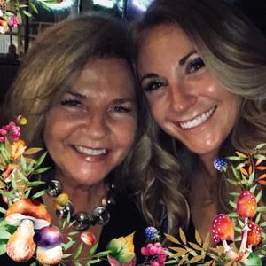 Meet your Posher, Dana